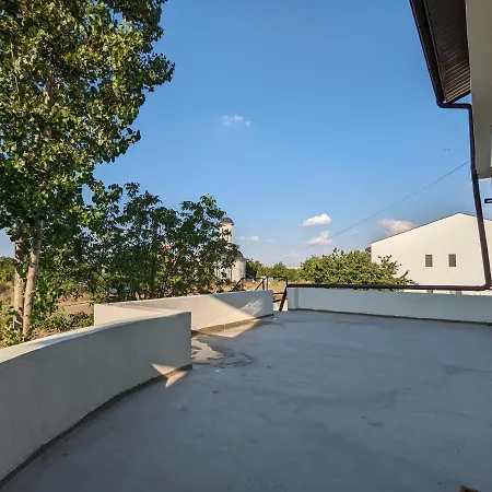 Horizon View - Lakefront Terrace Appartement Bucarest