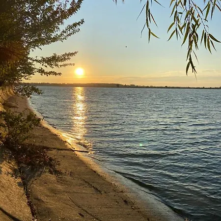 Appartement Horizon View - Lakefront Terrace Boekarest