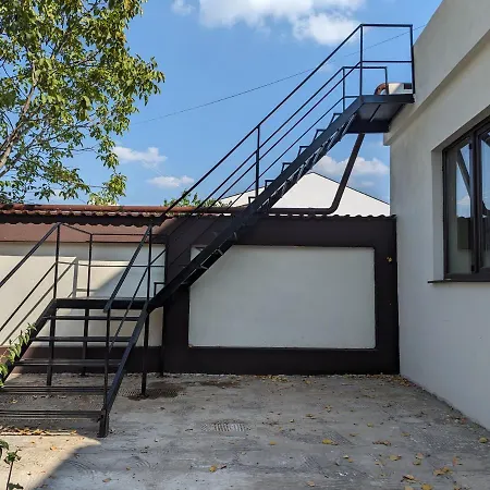 Horizon View - Lakefront Terrace Apartament Bukareszt