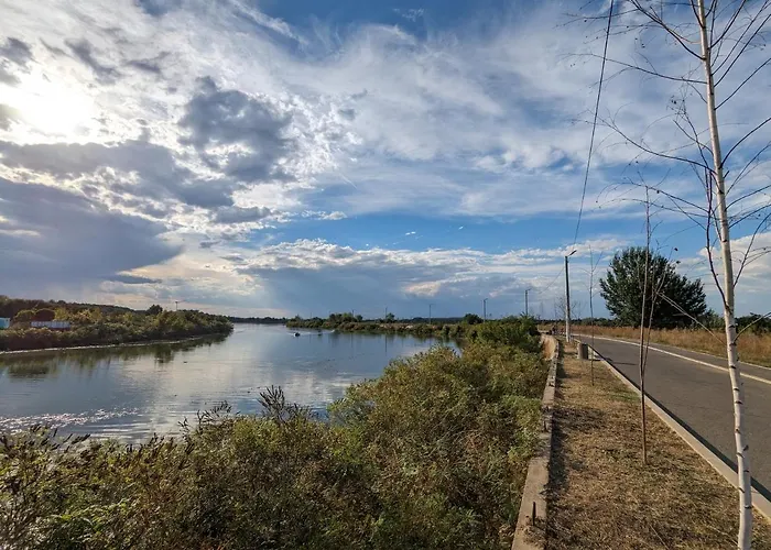 Horizon View - Lakefront Terrace *