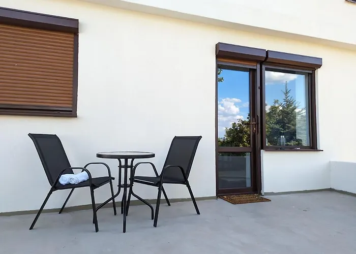 Horizon View - Lakefront Terrace Bukarest